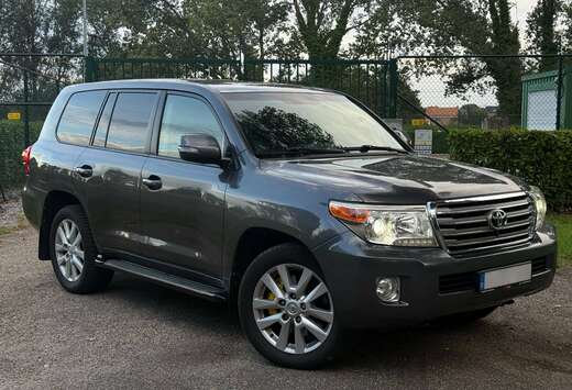 Toyota Land Cruiser 4.5 D-4D V8 Premium
