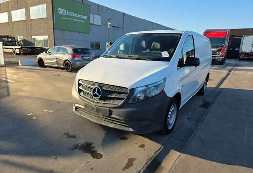 Mercedes-Benz (Stock ID 76877)