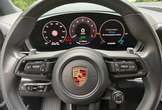 Porsche Cayenne E-Hyrbrid 3.0 Turbo V6 470PS (346 kW)