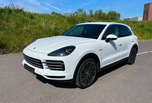 Porsche Cayenne 3.0i V6 PHEV Tiptronic S
