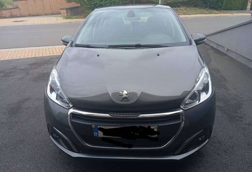 Peugeot 208 1.2i PureTech Style