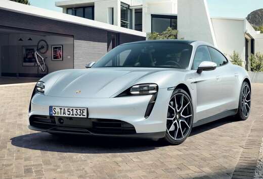 Porsche PerfBat+  21 RS   PassengerDisplay  SportChro ...