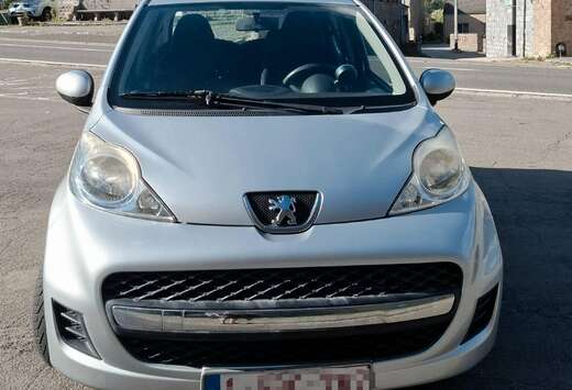 Peugeot 107 1.0i Urban Move