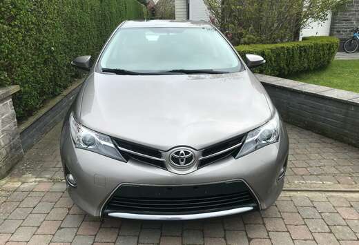 Toyota 1.33i VVT-i ACTIVE GPS CAMERA