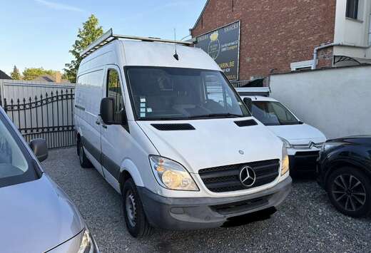 Mercedes-Benz 313 2.1 CDI A2H2