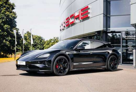 Porsche 4S Cross Turismo