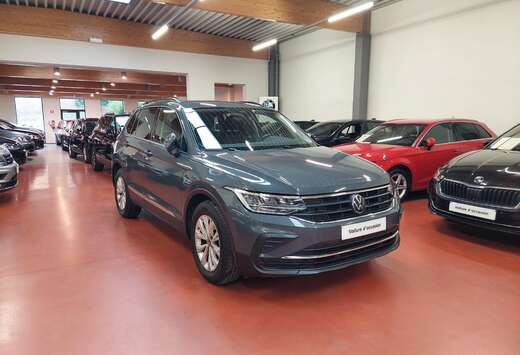 Volkswagen 2.0 TDI + DSG + LED Ambiance + KeylessGO + ...