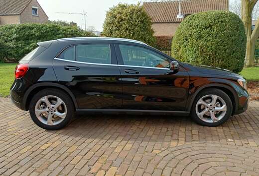 Mercedes-Benz GLA 180