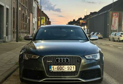 Audi 4.2i V8 FSI Quattro S tronic