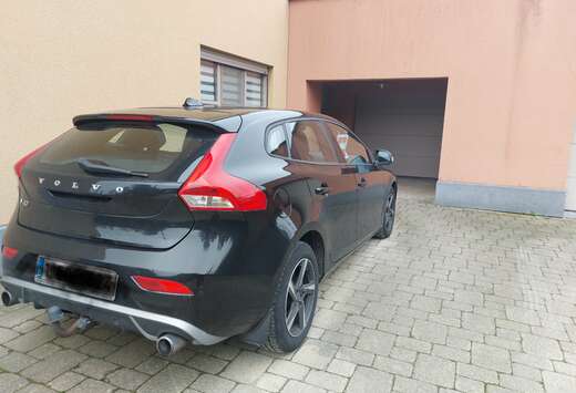 Volvo V40 T2