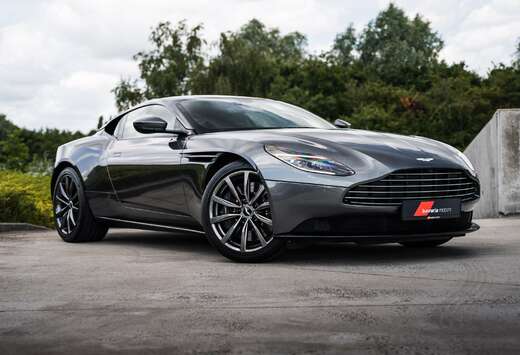 Aston Martin V8 / Magnetic Silver