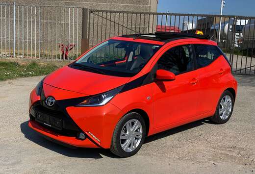 Toyota 1.0i VVT-i x-wave automatique
