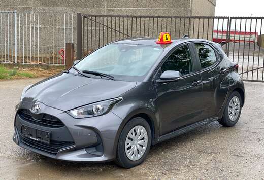 Toyota 1.0 VVT-i Dynamic