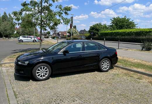 Audi A4 2.0 TDi S line