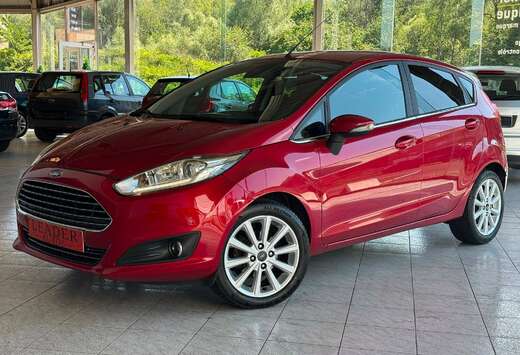 Ford 1.0 ESSENCE 101CV - AIRCO - 5 PORTES - TITANIUM