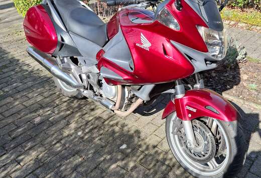 Honda NT700V Deauville