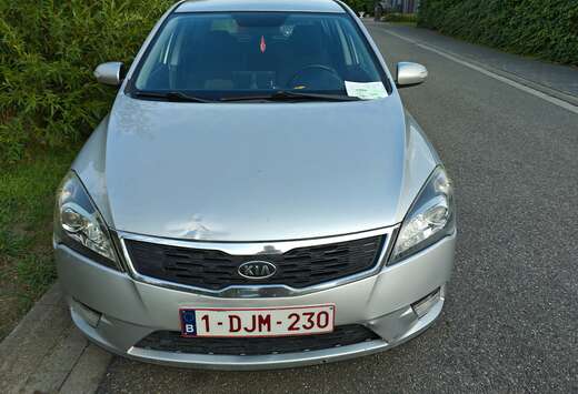 Kia Ceed 1.6 CRDi 90 ISG Spirit