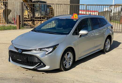Toyota Corolla TS Hybrid 1.8 Dynamic e-CVT GPF Dynami ...