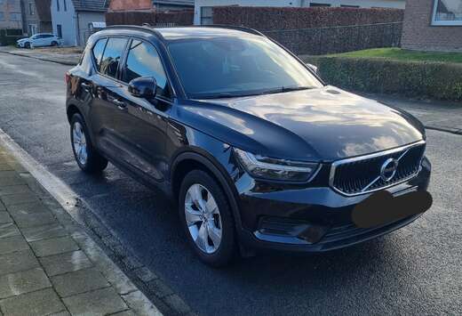Volvo XC40 1.5 T2 Momentum Core