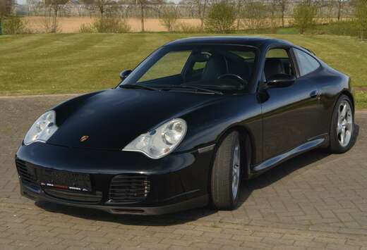 Porsche 911 Carrera 4S 3.6i Tiptronic