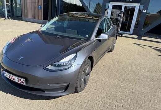 Tesla Model 3 75 kWh Long-Range Dual Motor