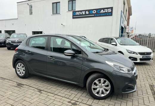 Peugeot 1.2i Benzine - Airco ** 1 JAAR GARANTIE **