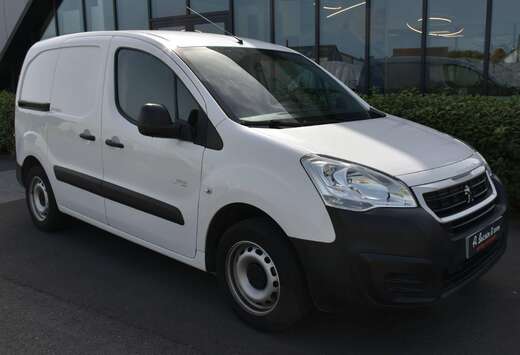 Peugeot 1.6i  TREKHAAK /  3PL /  AIRCO /  PDC ACHTER