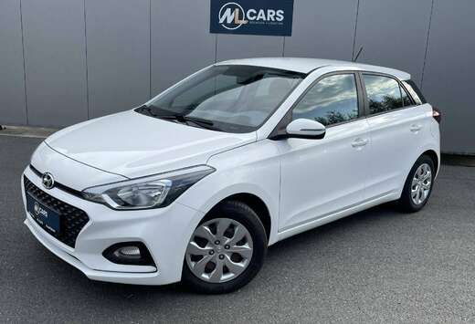 Hyundai 1200 ESSENCE 5 PORTES