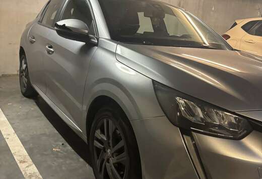 Peugeot 1.2i PureTech Allure Pack