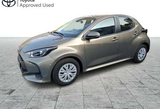 Toyota 1.5 HYB Dynamic