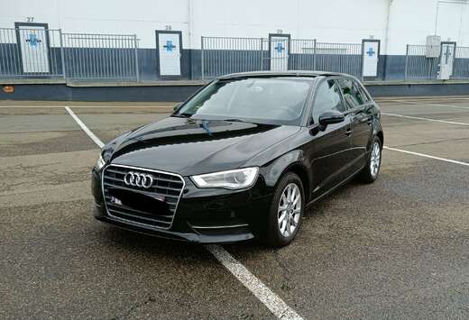 Audi Sportback 1.4 tfsi attraction