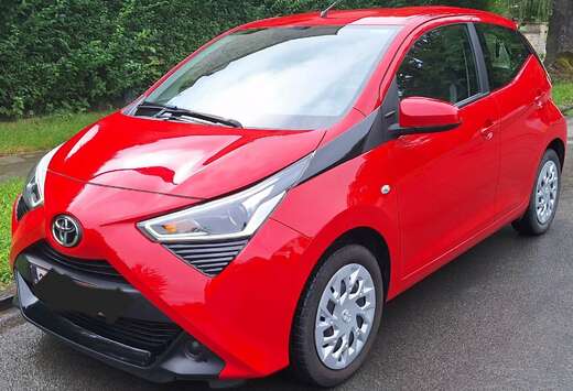 Toyota Aygo 1.0i VVT-i x-play II  avec c.t o.k pour i ...