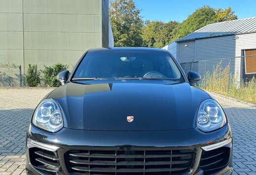Porsche 3.0 TD V6 Platinum Edition Tiptronic S