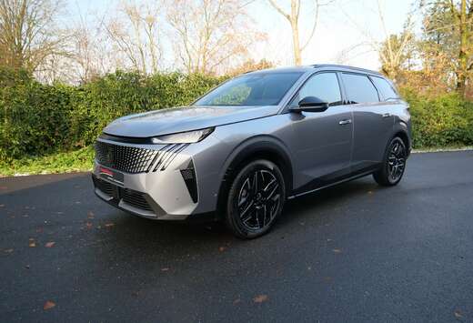 Peugeot NEW 5008 FIRST EDITION HYBRID