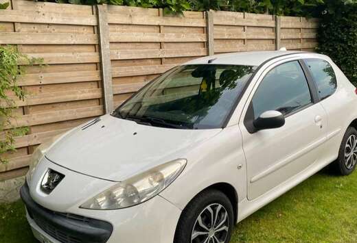 Peugeot 206+ HDi eco 70