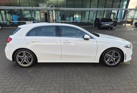 Mercedes A180 met AMG in zeer goede staat