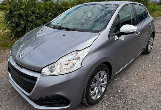 Peugeot 208 1.2i PureTech Like S