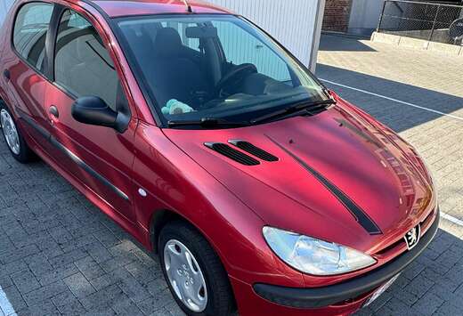 Peugeot 1.1i XT