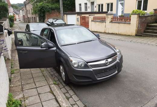 Opel Astra+1.6i+Enjoy+Active