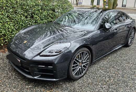 Porsche Panamera 4 E-Hybrid