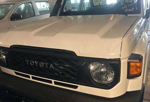 Toyota landcruiser double cabine HDJ79