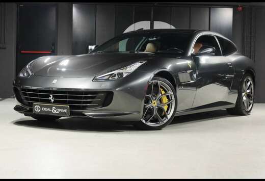 Ferrari V8 T 3.9LIFTPANOCARPLAYDISPATELIERCARBON
