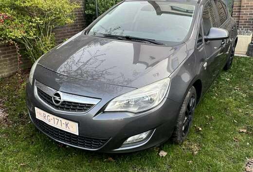 Opel 1.4 Turbo Cosmo
