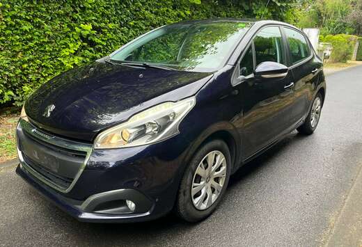 Peugeot 208 1.2i PureTech Allure