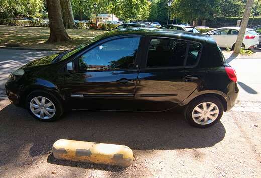 Renault Clio 1.2i 20th