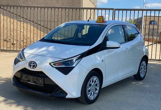 Toyota 1.0i VVT-i x-play II