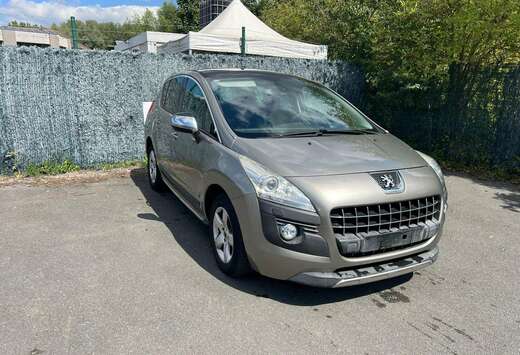 Peugeot 3008 1.6i Premium Pack