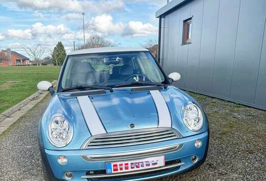 MINI 1.6i 16v CVT