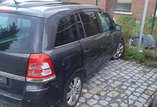 Opel Zafira 1.7 CDTi Essentia DPF