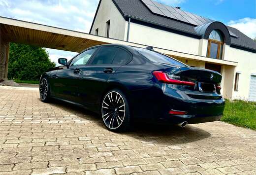 BMW 318d automatique sport line black